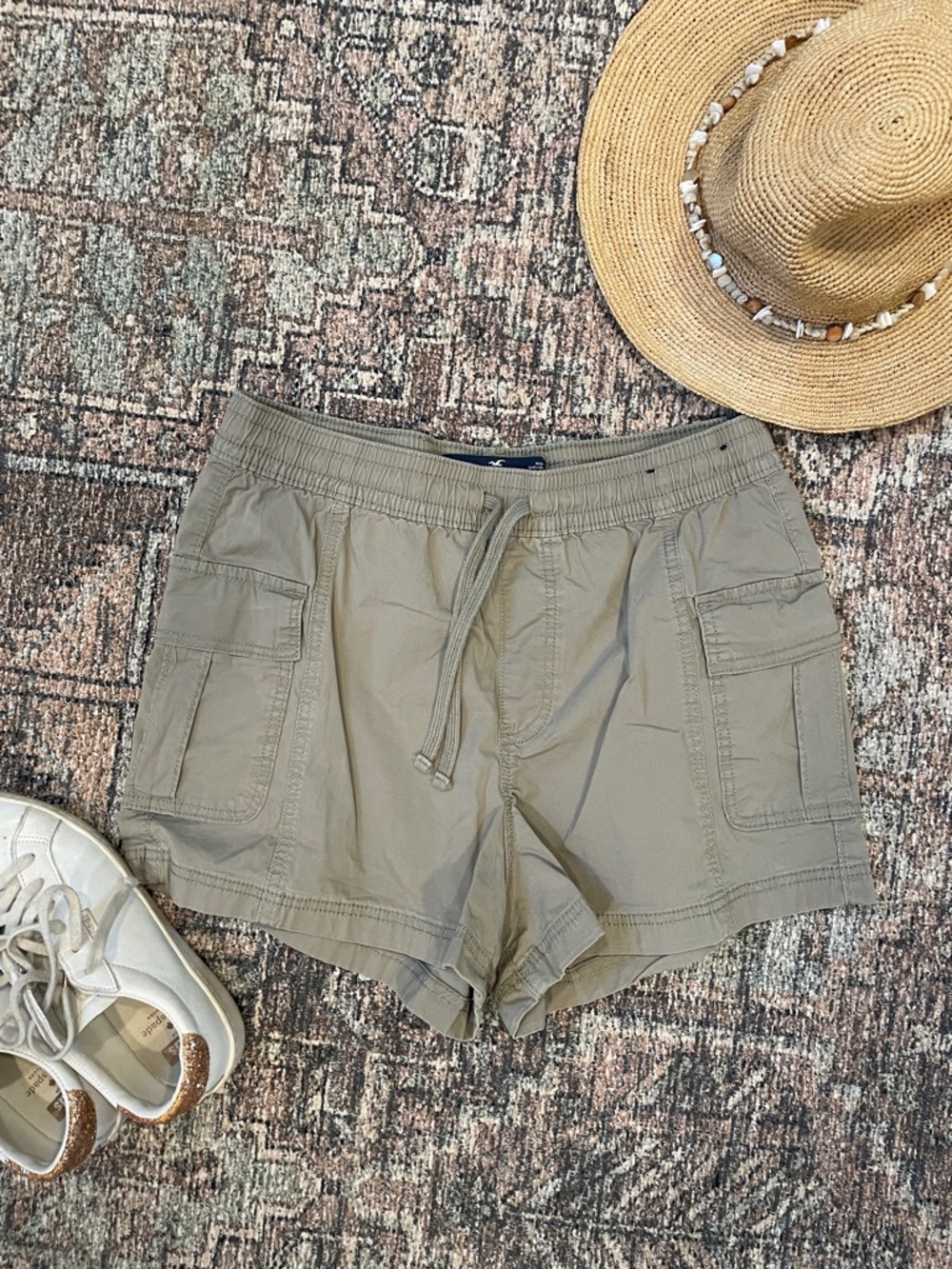 Hollister Pull-On Cargo Shorts Medium Olive Green